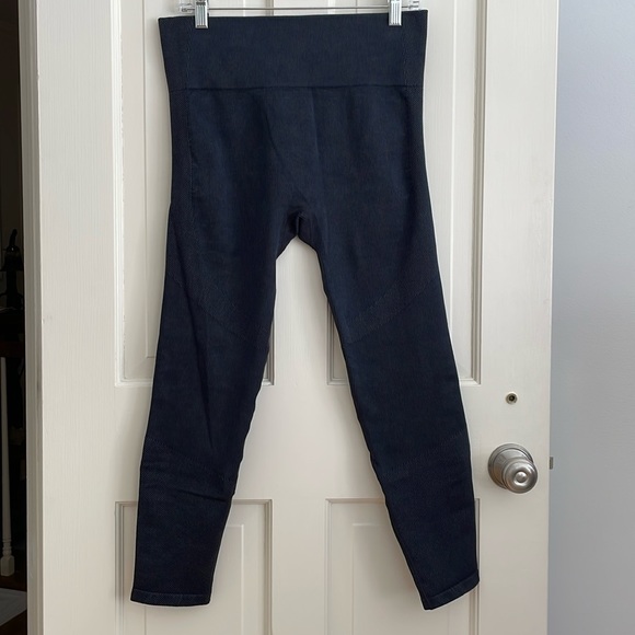 NWOT JoyLab High Rise Dark Blue Ribbed Seamless Leggings - Picture 3 of 8